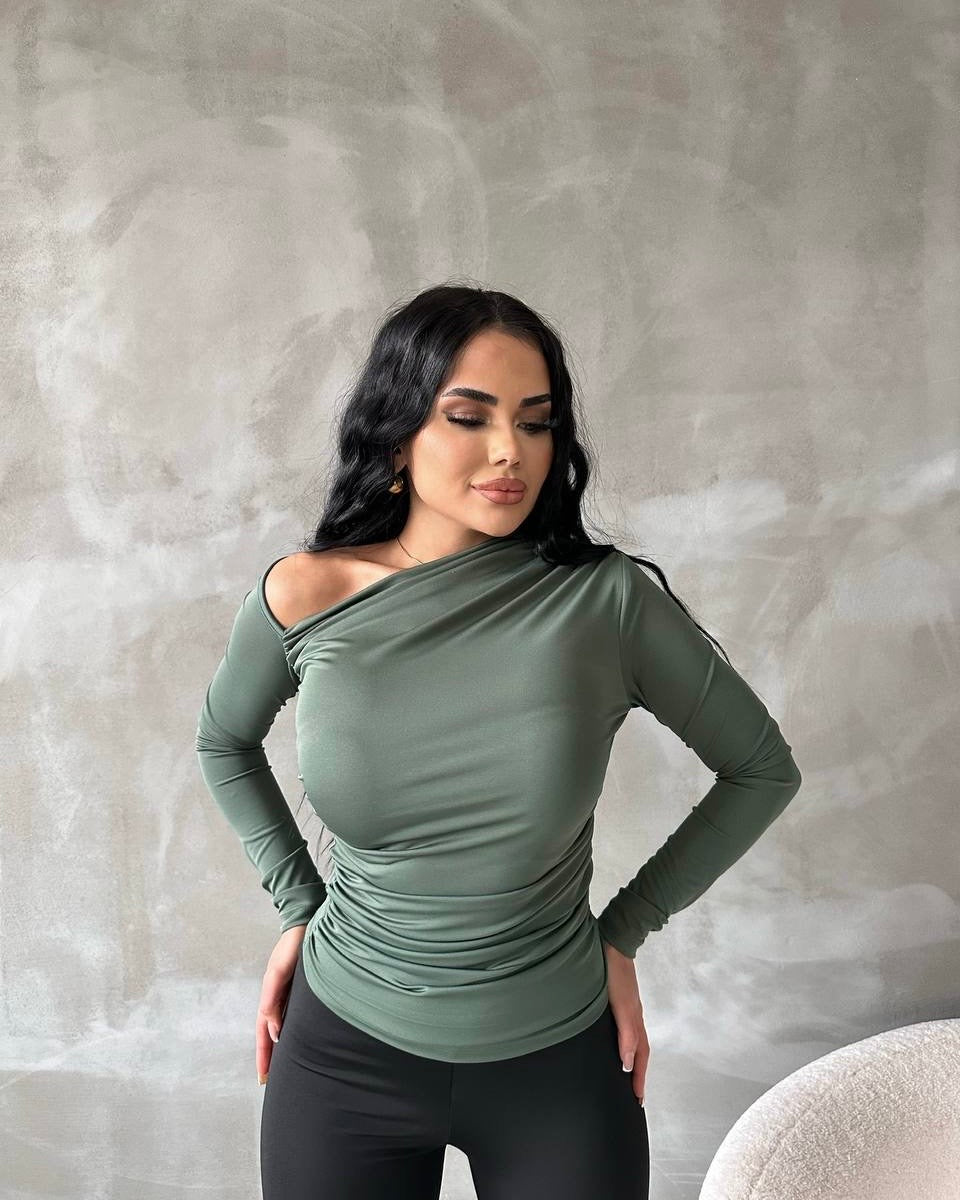 Lola’s blouse