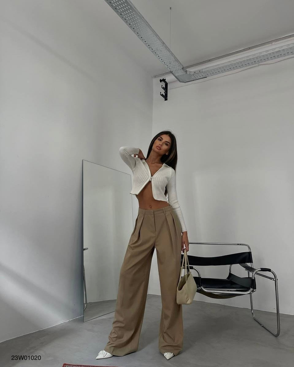 Wide leg pants