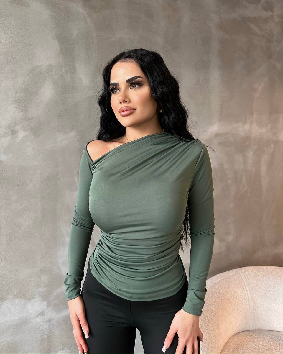 Lola’s blouse