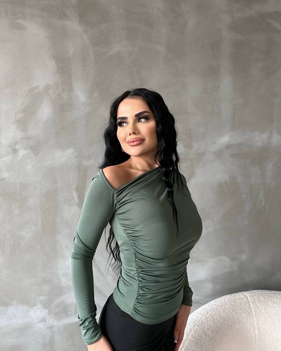 Lola’s blouse