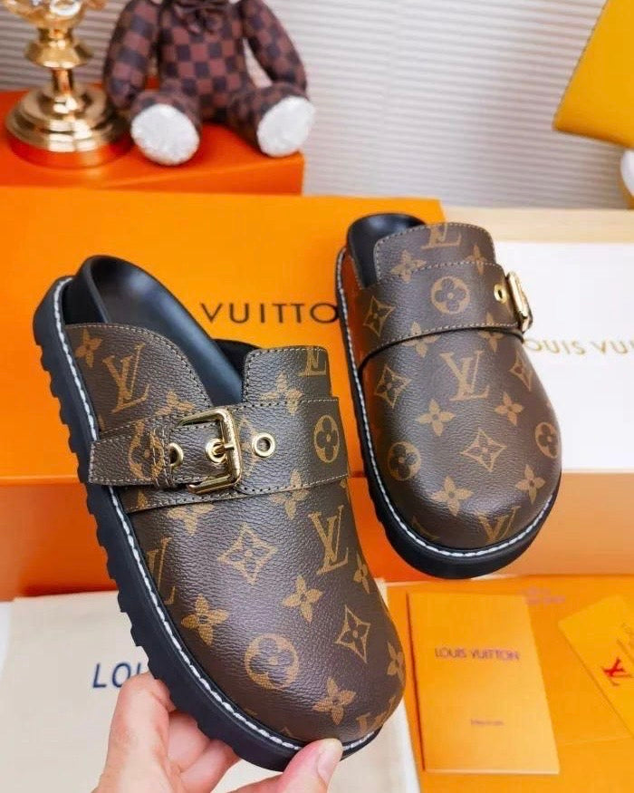LV slipper