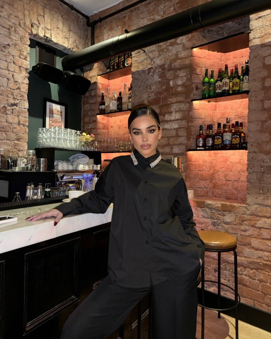 Black trendy shirt