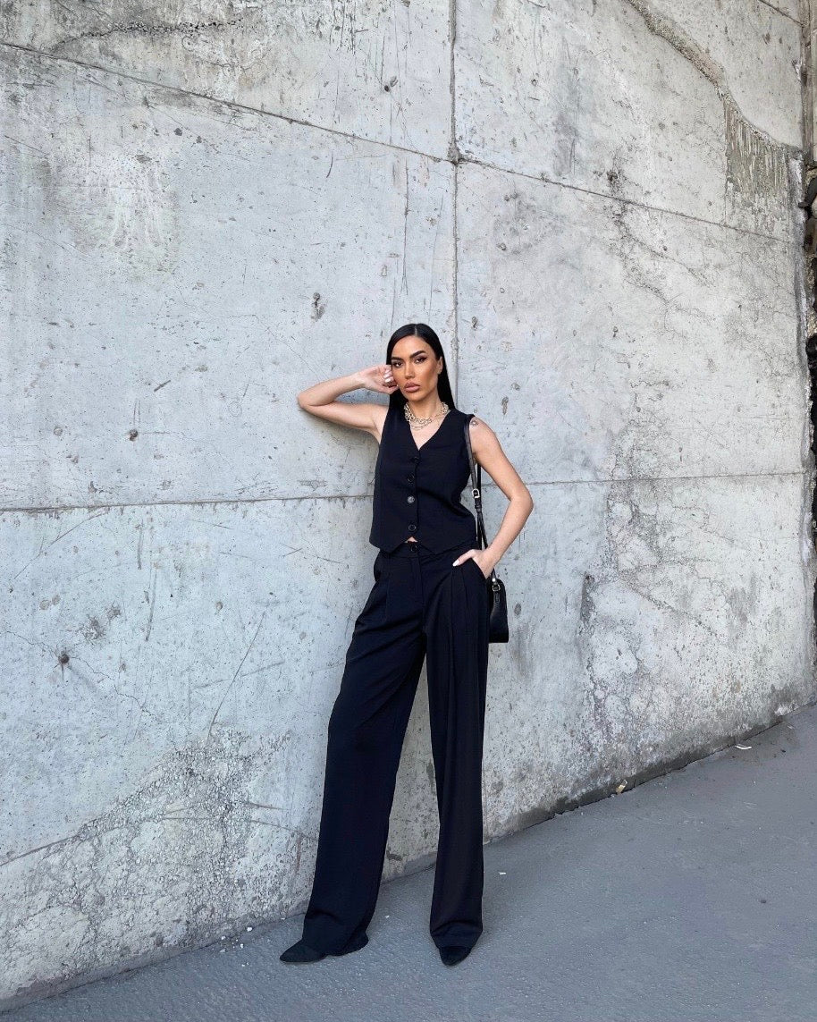 Elegant black set